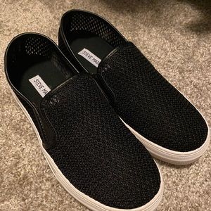 Steve Madden slip on sneakers size 8